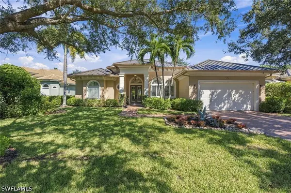 495 Saddlebrook Lane, Naples, FL 34110