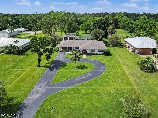 5272 Myrtle Lane, Naples, FL 34113