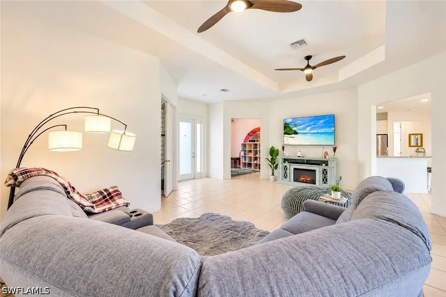 525 Desoto Boulevard N, Naples, FL 34120 - #3