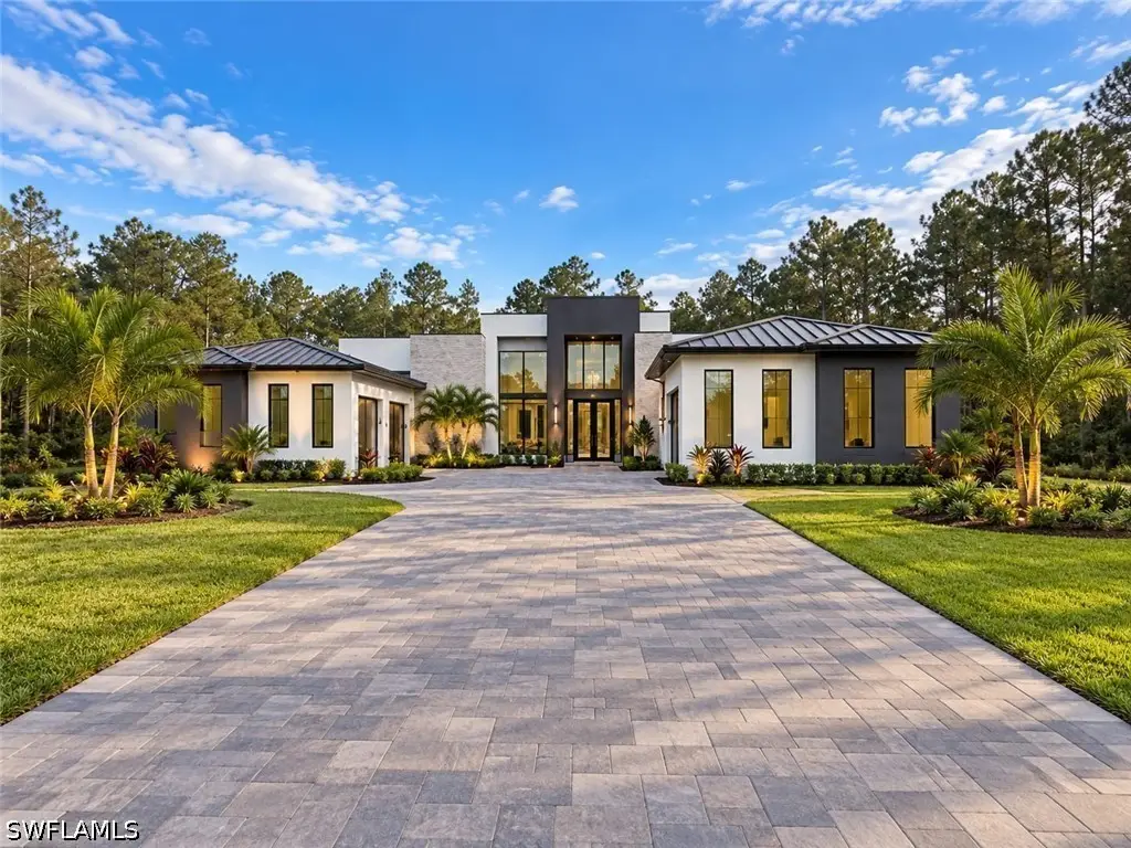 2439 Golden Gate Boulevard W, Naples, FL 34120 - #1