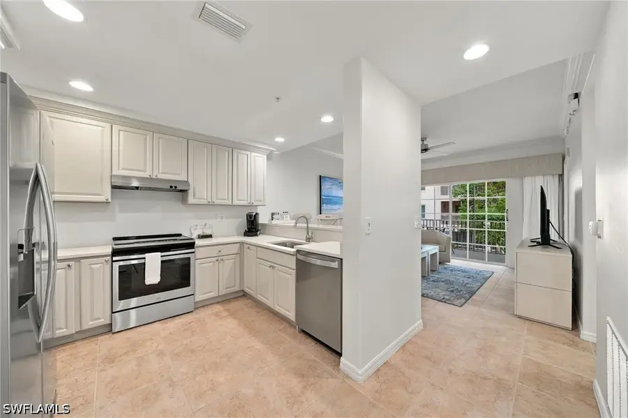 221 9th Street S #219, Naples, FL 34102 - #3