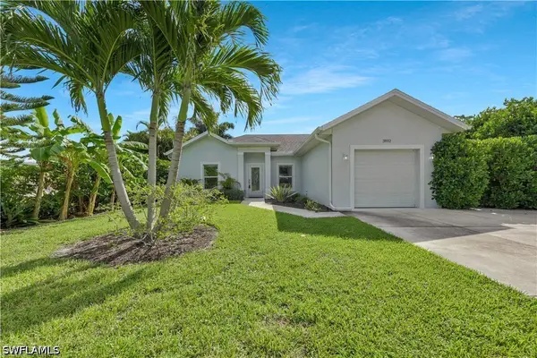 3892 14th Street N, Naples, FL 34103