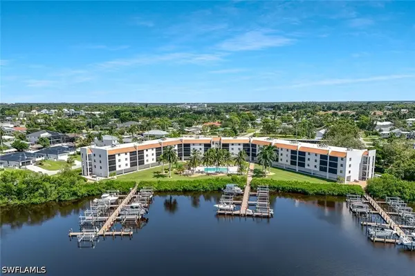 226 3rd Street #206, Bonita Springs, FL 34134