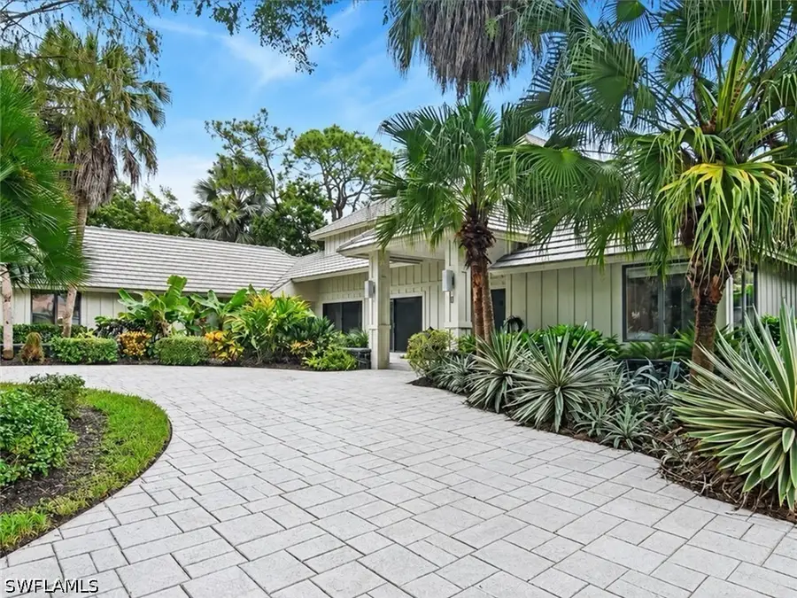8 Stonehedge Point, Naples, FL 34105 - #2