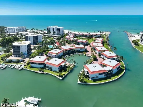 2230 Gulf Shore Boulevard N #T4, Naples, FL 34102