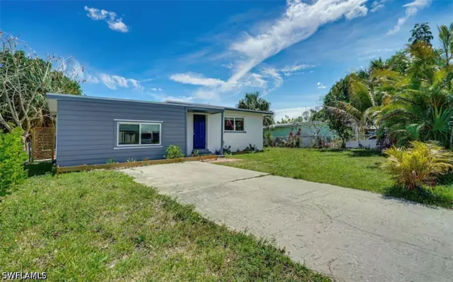 3067 Royal Palm Avenue, Fort Myers, FL 33901 - #2
