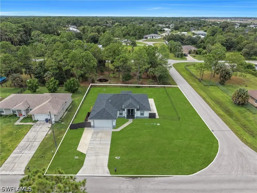 6131 Laurelwood Drive, Fort Myers, FL 33905 - #2