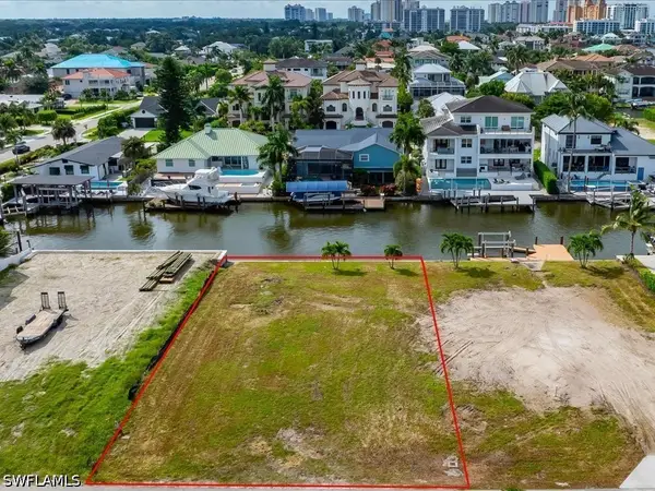 464 Seagull Avenue, Naples, FL 34108