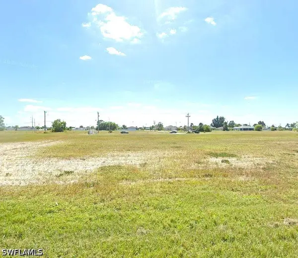 26 NW 16th Terrace, Cape Coral, FL 33993