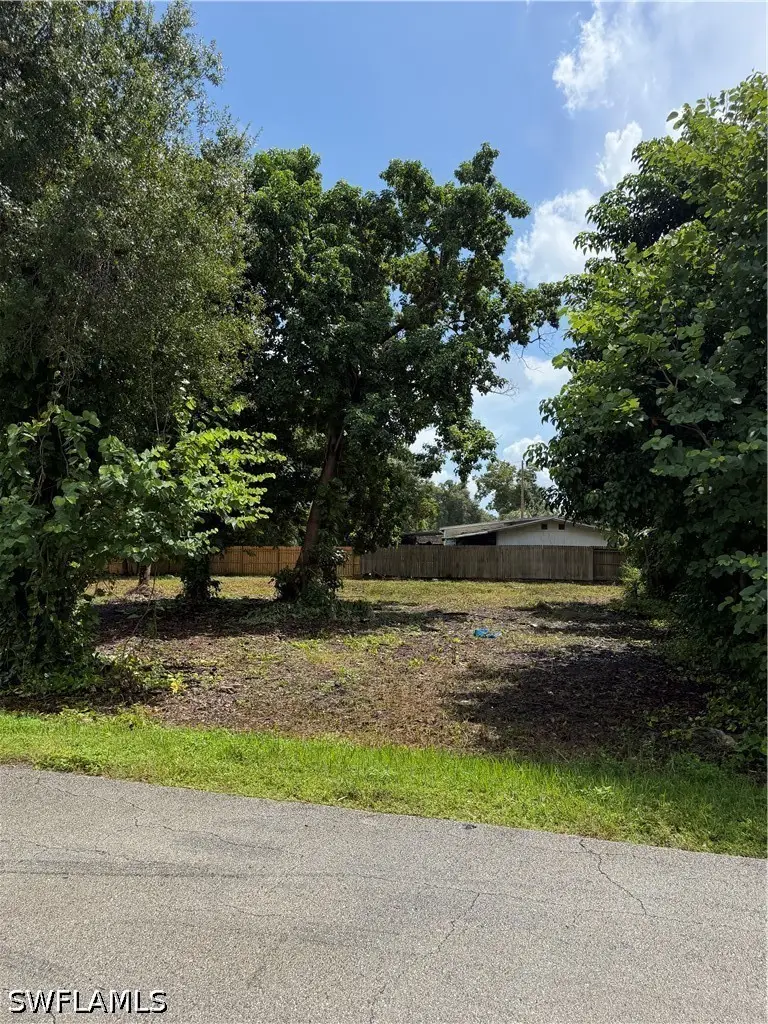 561 Sacramento Street, North Fort Myers, FL 33903 - #2