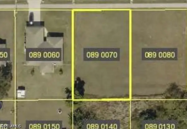 4107 12th Street W, Lehigh Acres, FL 33971