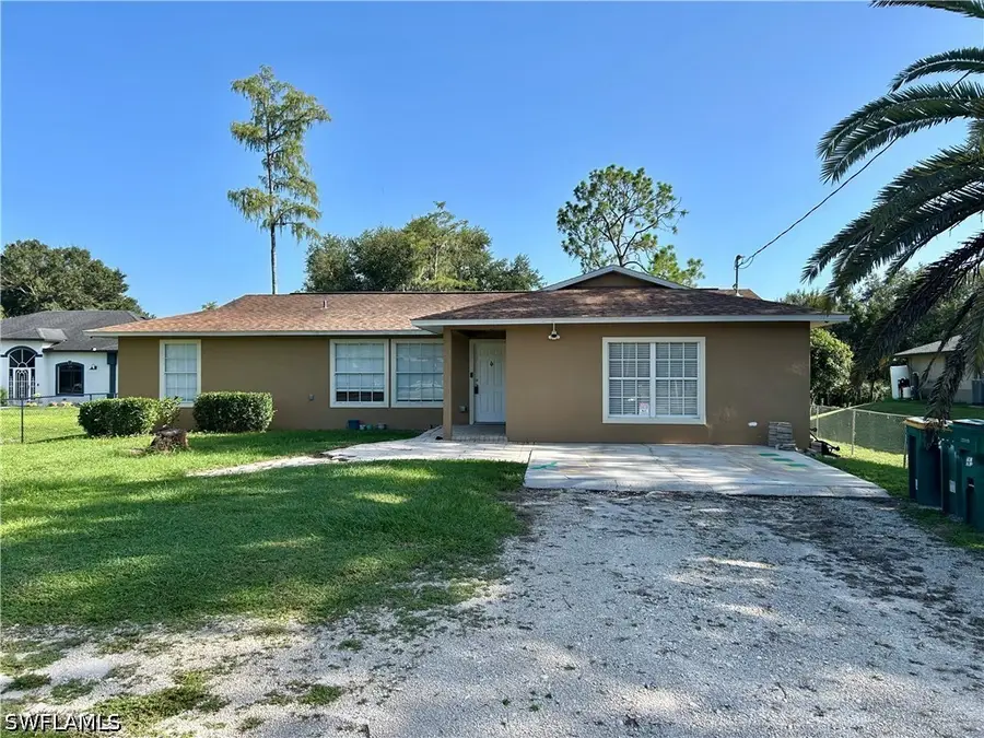 2430 Golden Gate Boulevard E, Naples, FL 34117 - #2