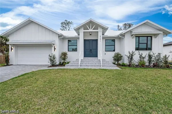 27071 Holly Lane, Bonita Springs, FL 34135