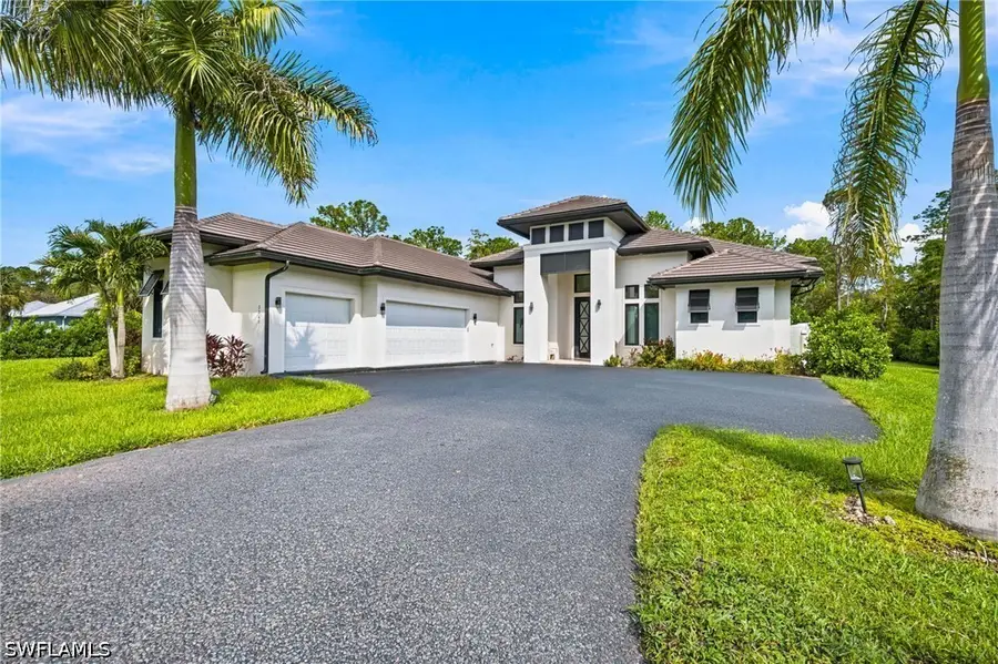 2265 Golden Gate Boulevard W, Naples, FL 34120 - #2