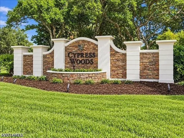 2905 Cypress Trace Circle #104, Naples, FL 34119
