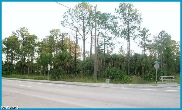 100 Golden Gate Boulevard, Naples, FL 34120