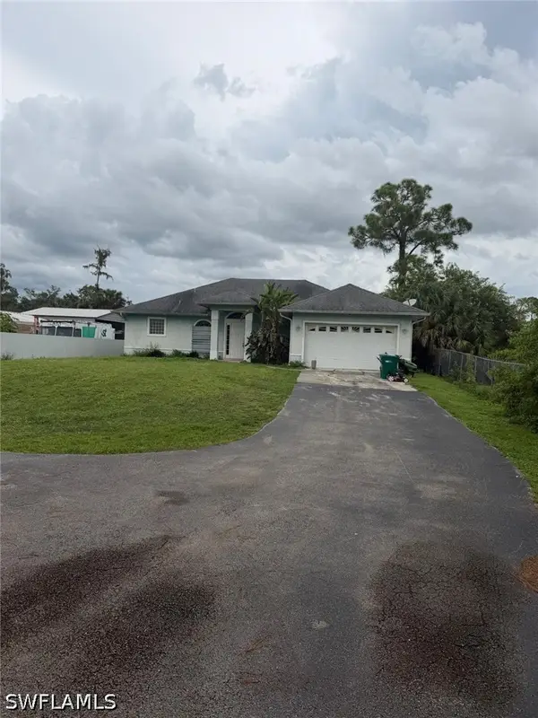 3241 10th Avenue Ne, Naples, FL 34120