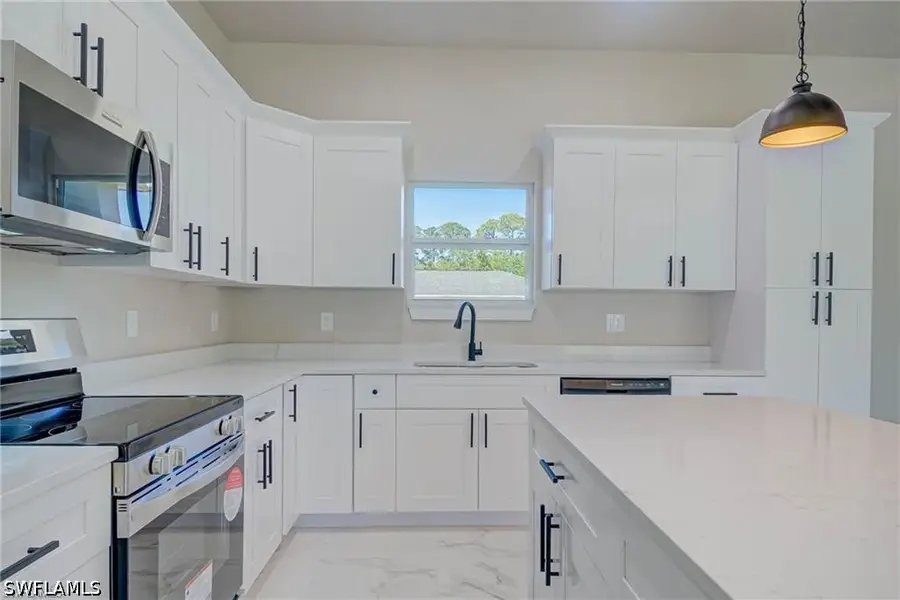 2023 Robert Avenue, Alva, FL 33920 - #2