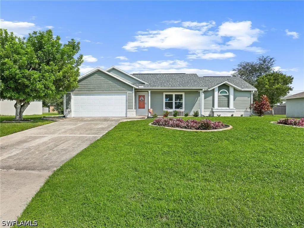 27 NE 9th Place, Cape Coral, FL 33909 - #1