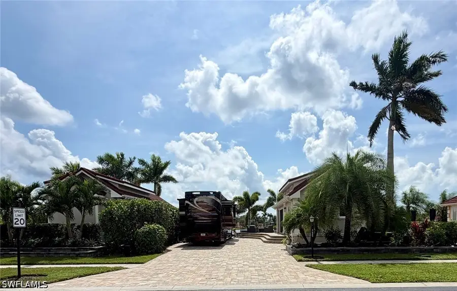 4689 Southern Breeze Drive, Naples, FL 34114 - #2