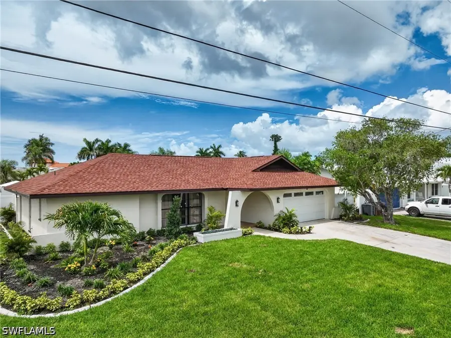 612 SW 51st Terrace, Cape Coral, FL 33914 - #2