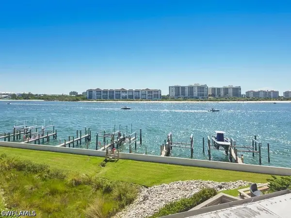 502 La Peninsula Boulevard #502, Naples, FL 34113