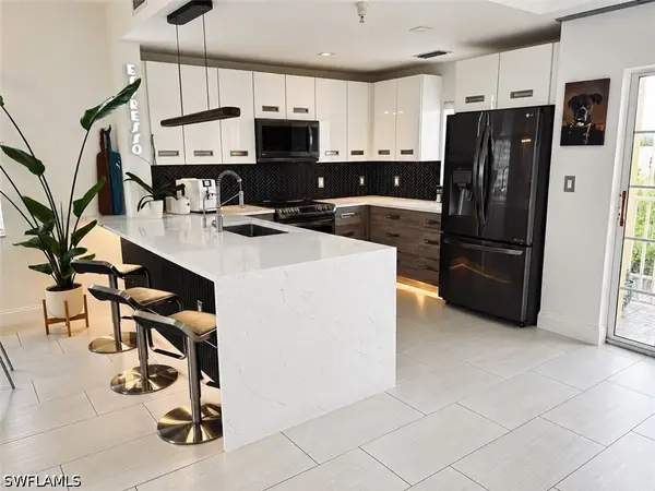 4420 Botanical Place Circle #307, Naples, FL 34112