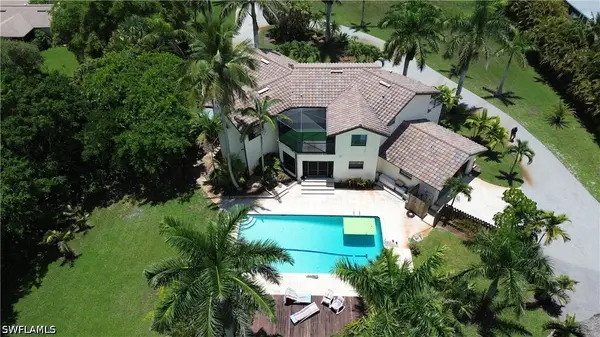 5259 Myrtle Lane, Naples, FL 34113
