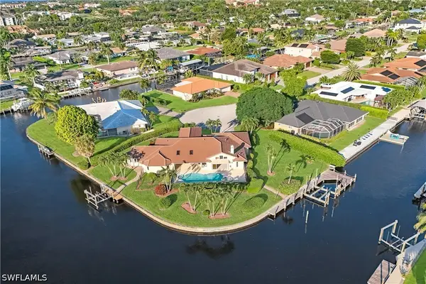 954 Bal Isle Drive, Fort Myers, FL 33919