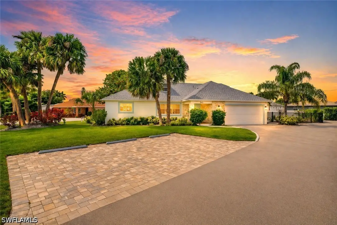 541 94th Avenue N, Naples, FL 34108 - #1