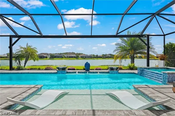 19390 The Place Boulevard, Estero, FL 33928