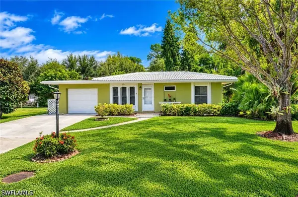 15 Maui Circle #15, Naples, FL 34112