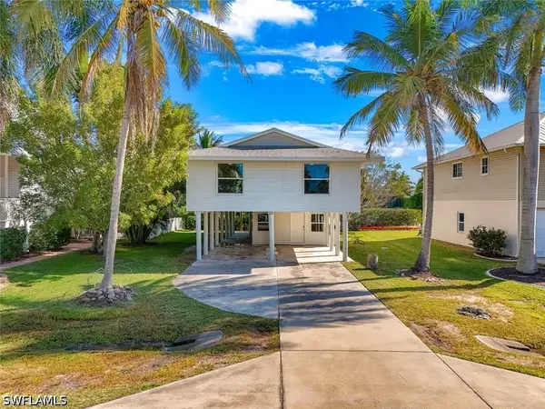 1284 Rainbow Court, Naples, FL 34110
