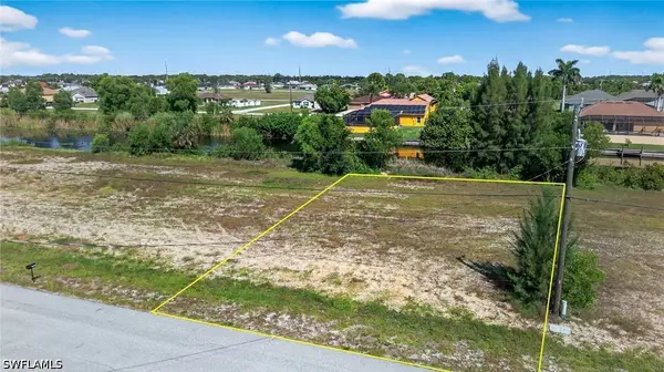 2059 NW 17th Street, Cape Coral, FL 33993