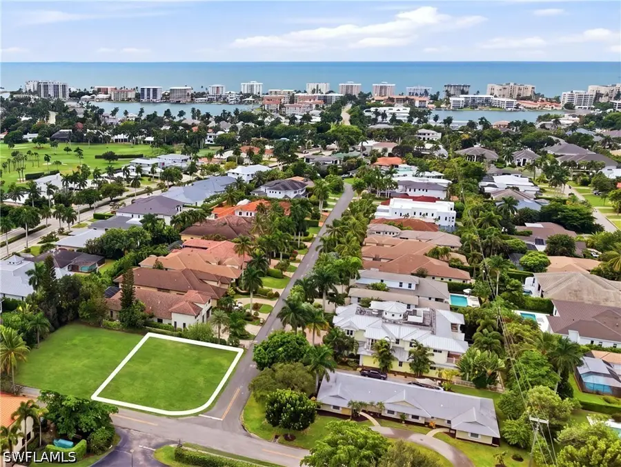 698 Fairway Terrace, Naples, FL 34103 - #3