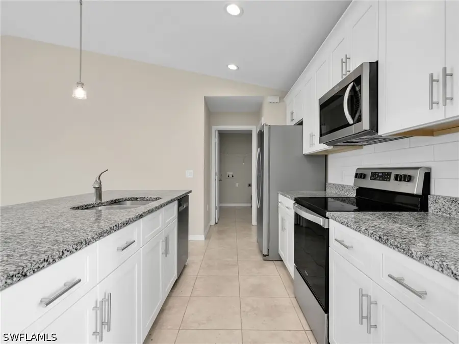 2810 NW 4th Place, Cape Coral, FL 33993 - #2