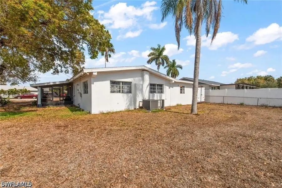 243 Lakeview Drive, North Fort Myers, FL 33917 - #2