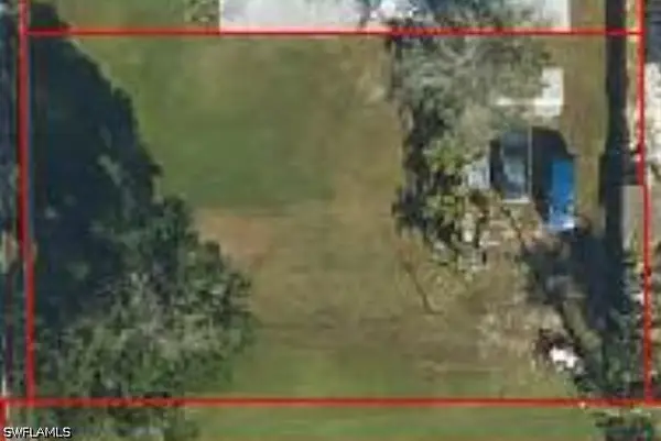 5049 Bayshore Drive, Naples, FL 34112