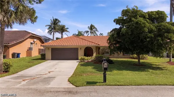 27152 Edenbridge Court, Bonita Springs, FL 34135