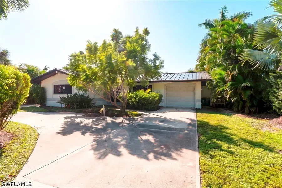1630 Chesapeake Avenue, Naples, FL 34102 - #3