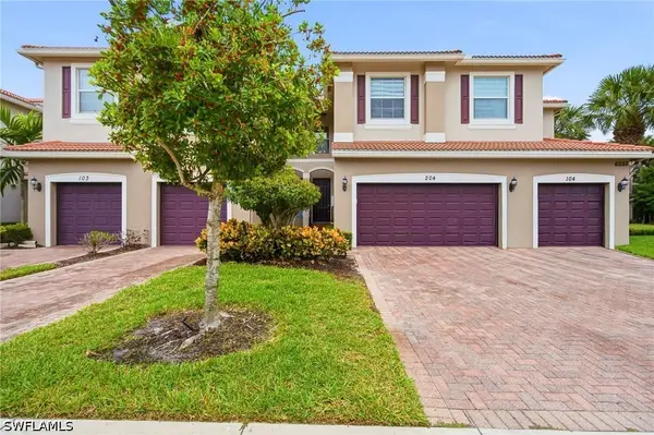 6533 Monterey Point #56204, Naples, FL 34105