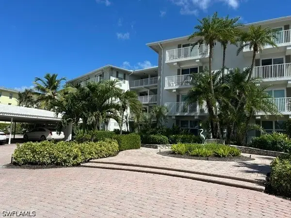 2800 Gulf Shore Boulevard N #107, Naples, FL 34103