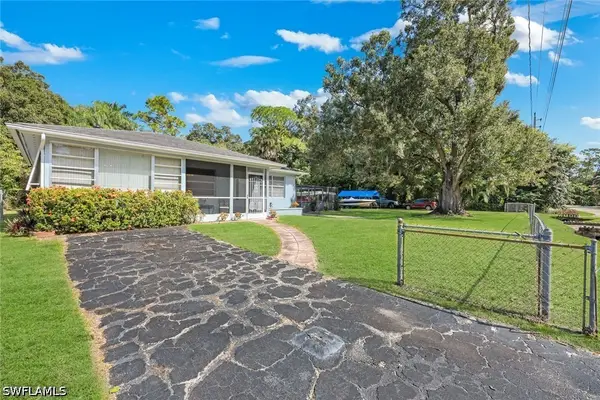 9981 Kentucky Street, Bonita Springs, FL 34135