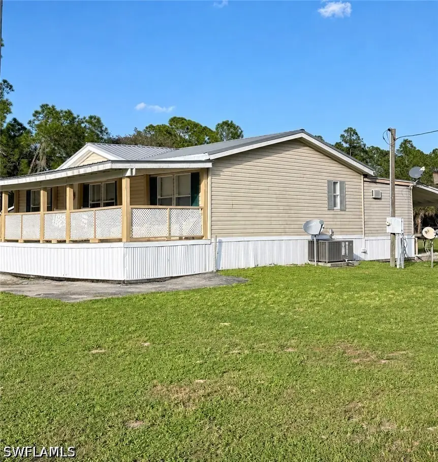555 S Hacienda Street, Clewiston, FL 33440 - #2