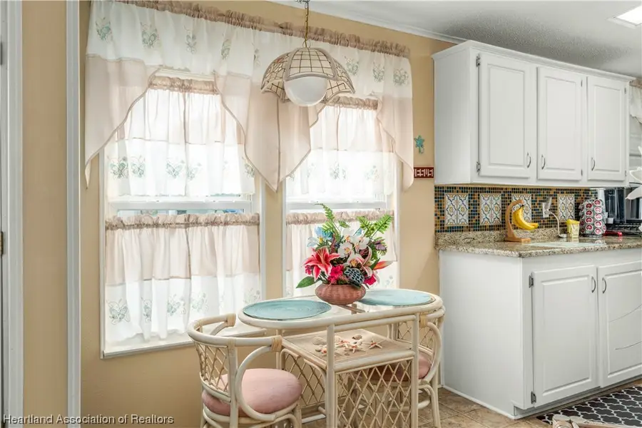 2765 E Waterview Drive, Avon Park, FL 33825 - Image #2