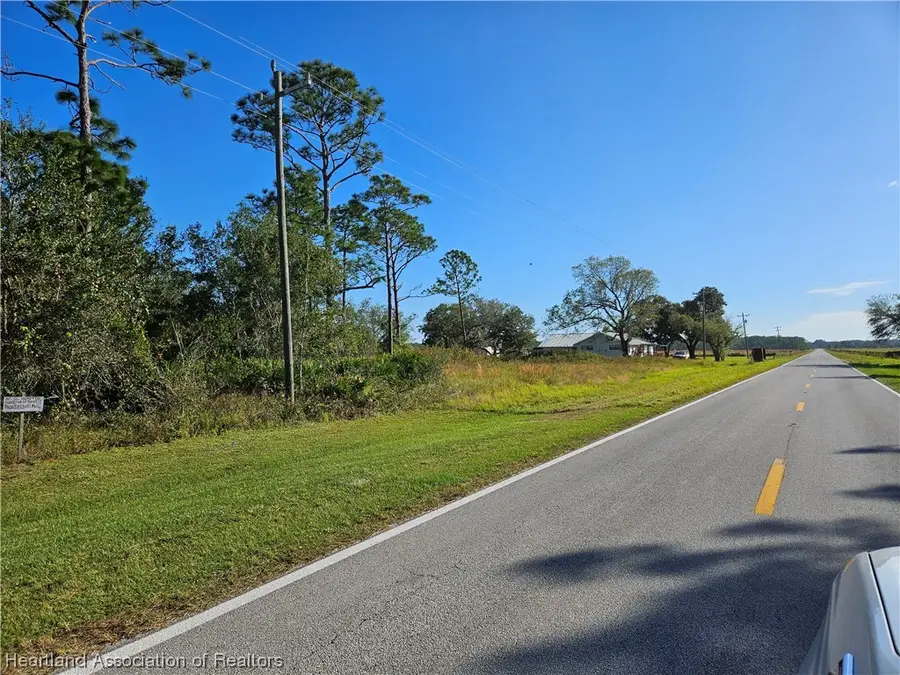 847 Cr 731 Road, Venus, FL 33960 - Image #3
