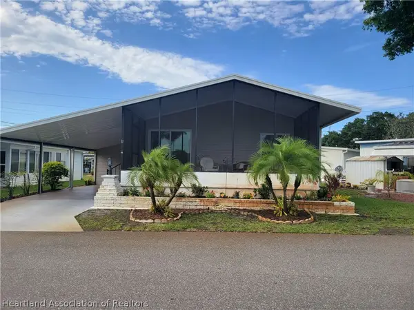 11 Fishermans Cove, Lake Placid, FL 33852