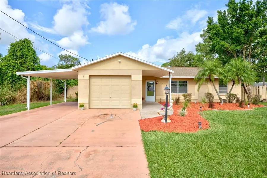 301 Triumph Drive, Sebring, FL 33872 - Image #2