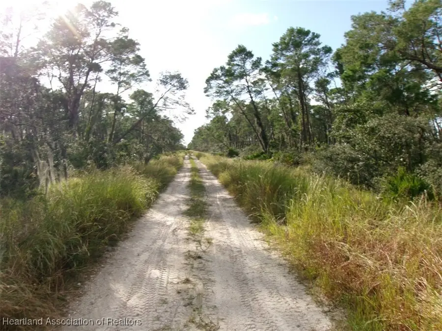 485 Wayside Avenue, Sebring, FL 33872 - Image #2