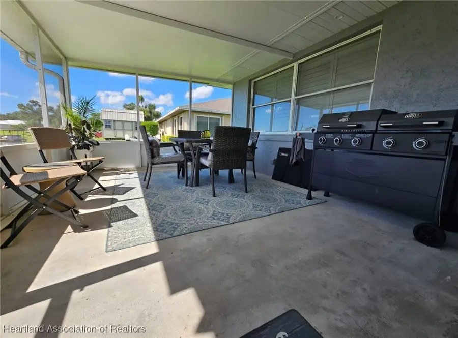 325 Anderson Street Ne, Lake Placid, FL 33852 - Image #2